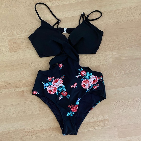 Black And Floral Wrap Cutout One Piece Swimsuit - Picture 3 of 4
